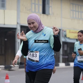 Runner Photo 8976741