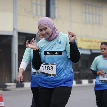 Runner Photo 8976750