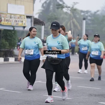 Runner Photo 8976772