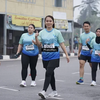 Runner Photo 8976787