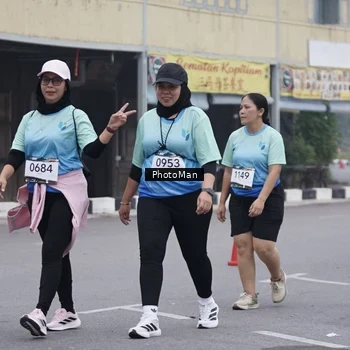 Runner Photo 8976792