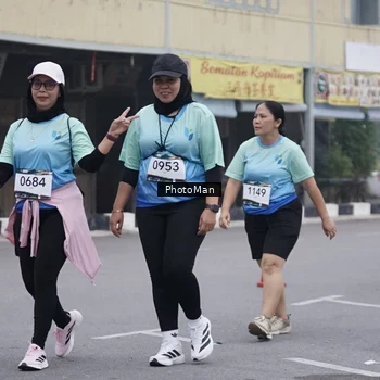 Runner Photo 8976796