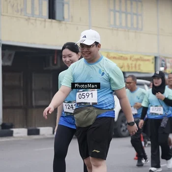 Runner Photo 8976819