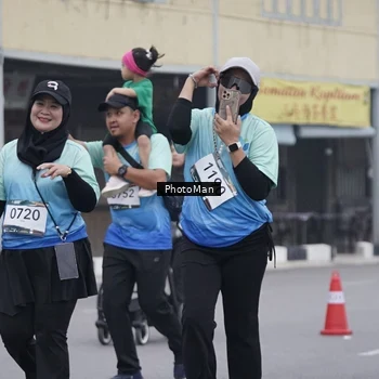 Runner Photo 8976821