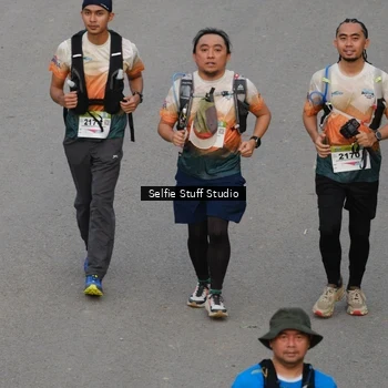 Runner Photo 8976829