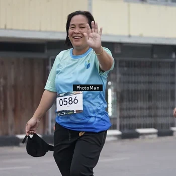 Runner Photo 8976875