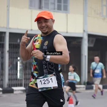 Runner Photo 8976912