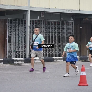 Runner Photo 8976915