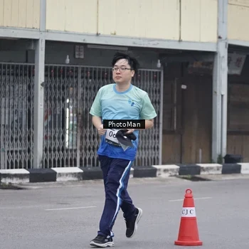 Runner Photo 8976921