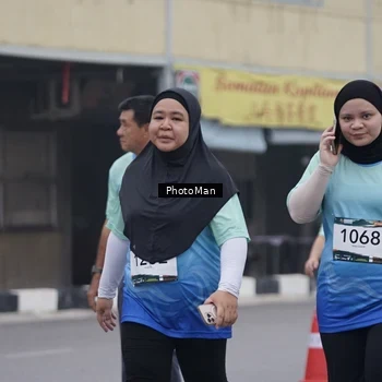 Runner Photo 8976933