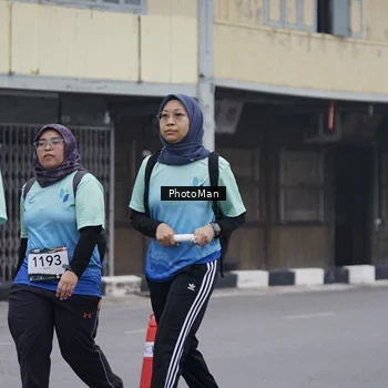 Runner Photo 8976945