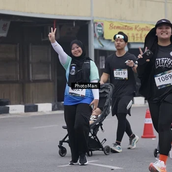 Runner Photo 8976947