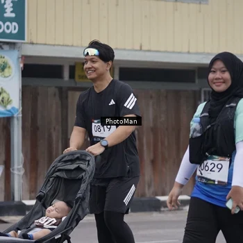 Runner Photo 8976959