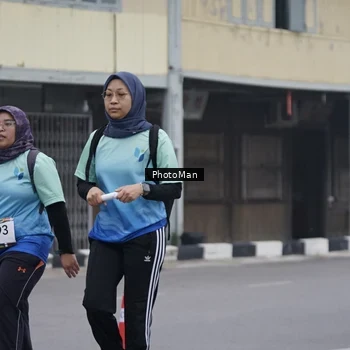 Runner Photo 8976960