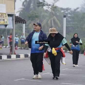 Runner Photo 8976972