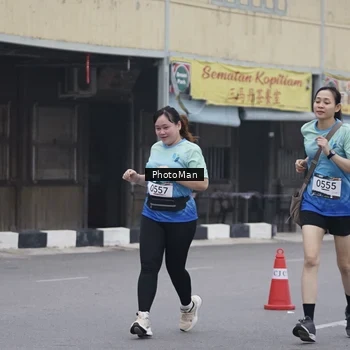 Runner Photo 8977001