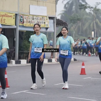 Runner Photo 8977010