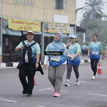 Runner Photo 8977013