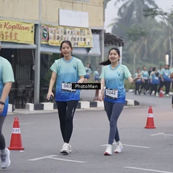 Runner Photo 8977014