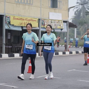 Runner Photo 8977016