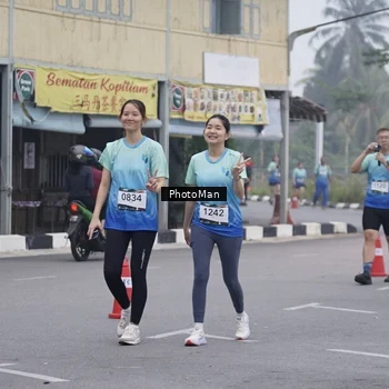 Runner Photo 8977017
