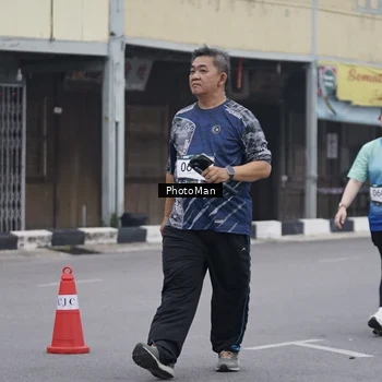 Runner Photo 8977040