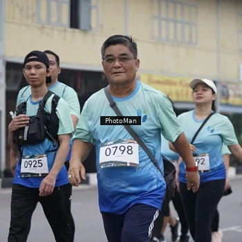 Runner Photo 8977043