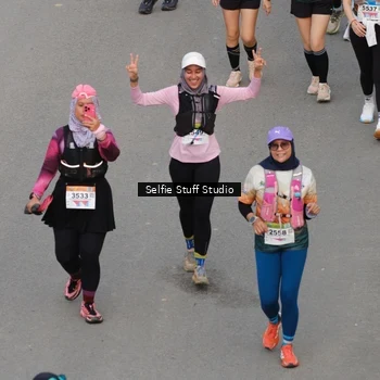 Runner Photo 8977054