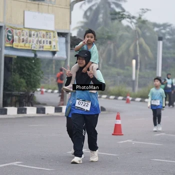 Runner Photo 8977071