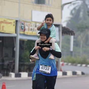 Runner Photo 8977074