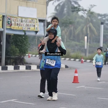 Runner Photo 8977080