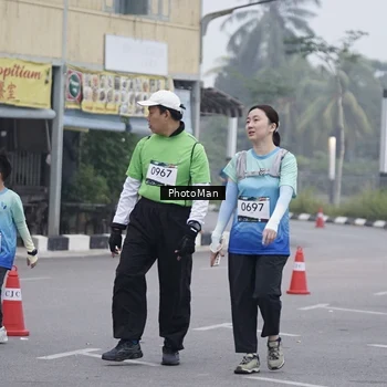 Runner Photo 8977084