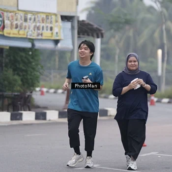 Runner Photo 8977100