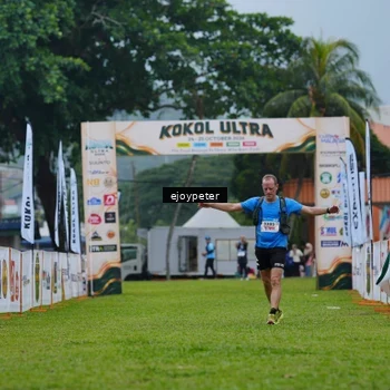 Runner Photo 8977136