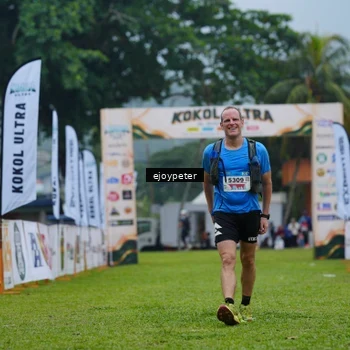 Runner Photo 8977193