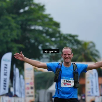 Runner Photo 8977205