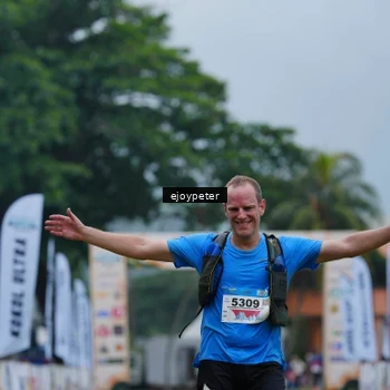 Runner Photo 8977207