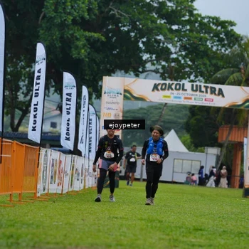 Runner Photo 8977242