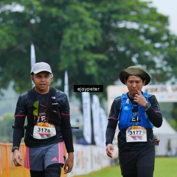 Runner Photo 8977268