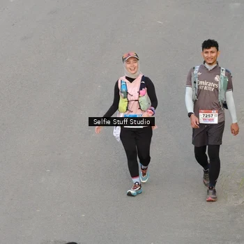 Runner Photo 8977313
