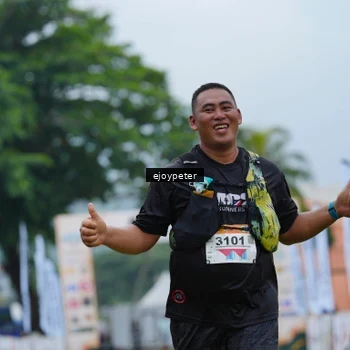 Runner Photo 8977328