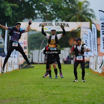 Runner Photo 8977441