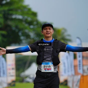Runner Photo 8977496