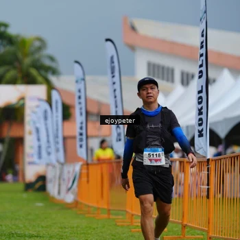 Runner Photo 8977501