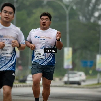Runner Photo 8977719