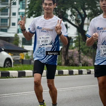 Runner Photo 8977724
