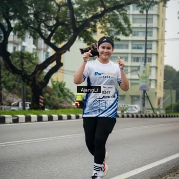 Runner Photo 8977727