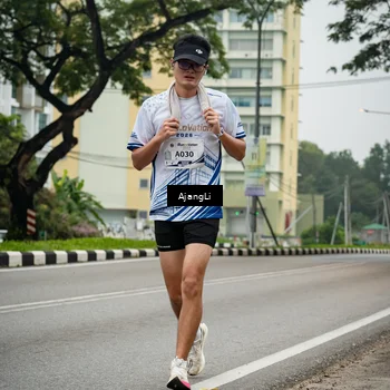 Runner Photo 8977735