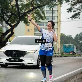 Runner Photo 8977751