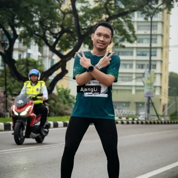 Runner Photo 8977757